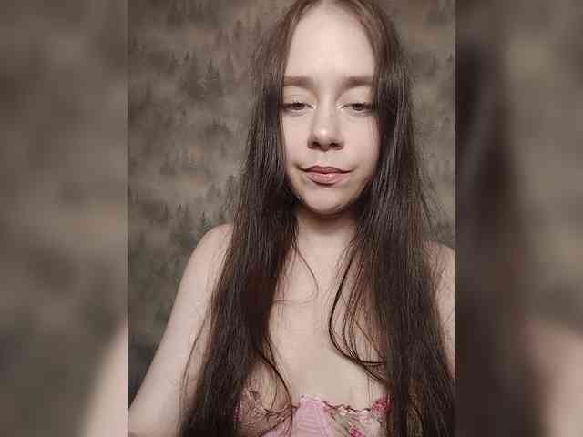 MilkaVay1 webcam