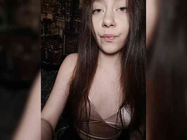 MilkaVay1 webcam