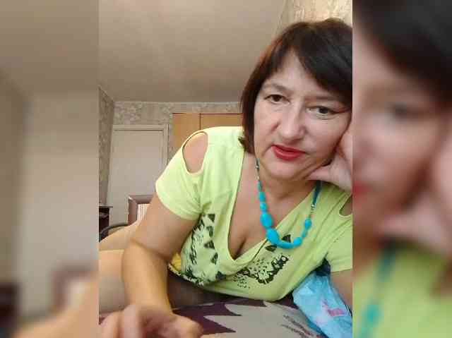 MoniikaSweet webcam