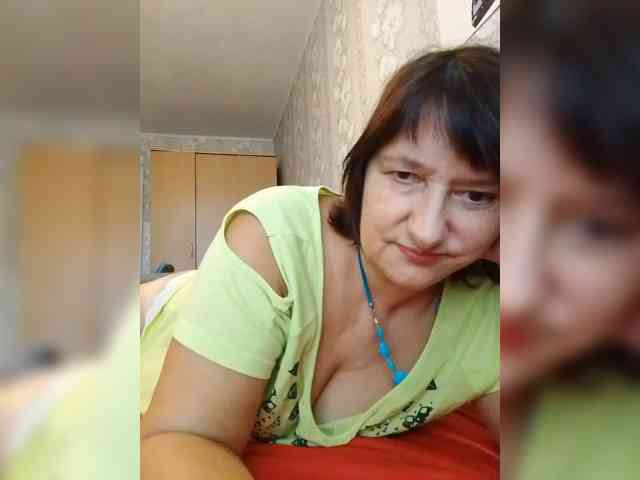 MoniikaSweet webcam