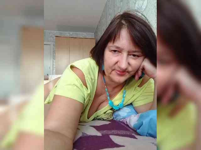 MoniikaSweet webcam