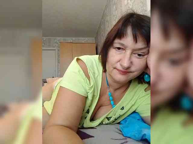 MoniikaSweet webcam
