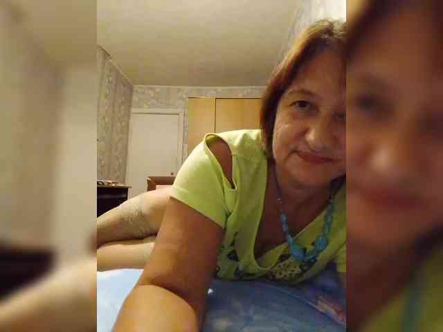 MoniikaSweet webcam