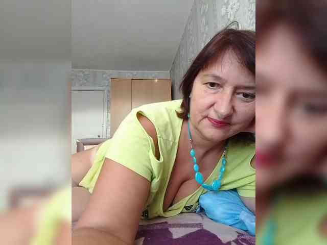 MoniikaSweet webcam