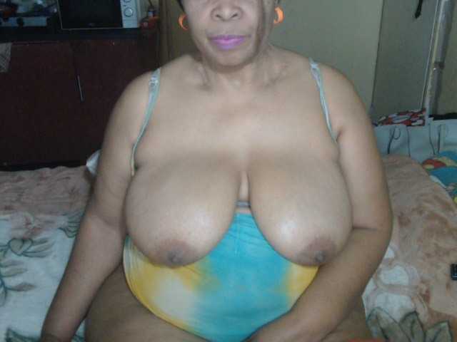 Mydreamgirrl live webcam show