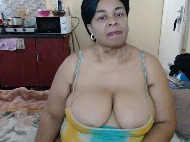 Mydreamgirrl live cam on BongaCams