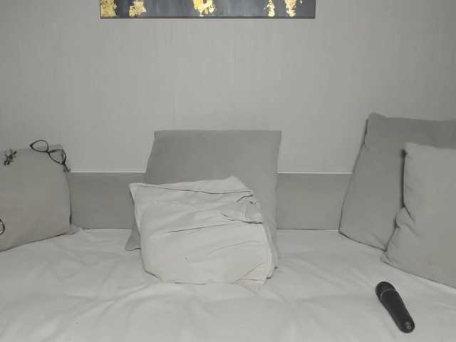 Mia-Callme, en vivo ahora en BongaCams
