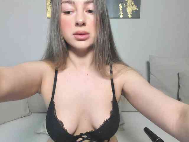 Mia-Callme webcam