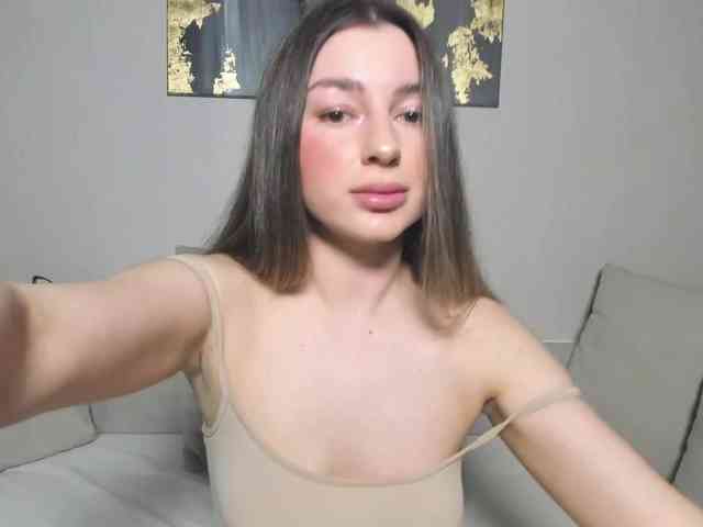Mia-Callme webcam