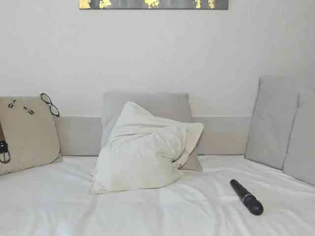 Mia-Callme webcam
