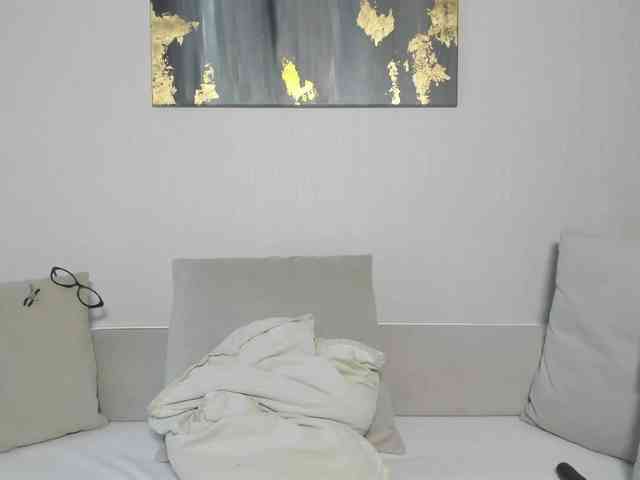 Mia-Callme webcam