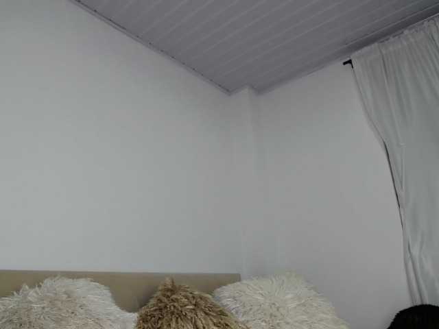 verosantana live cam on BongaCams