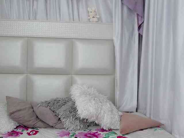 verosantana Live Webcam on BongaCams