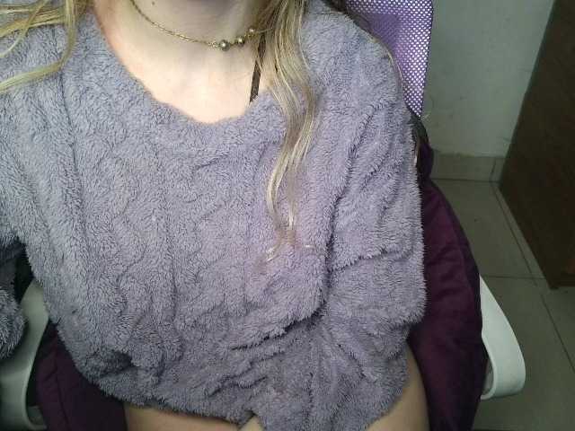 Hairyy live cam on BongaCams