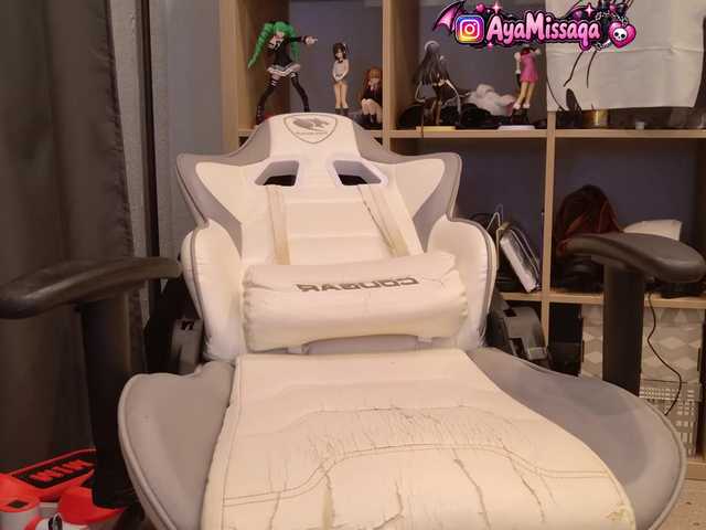 -lilillillIl- live cam on BongaCams