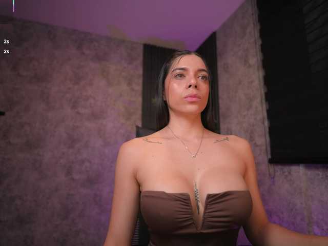 AmyWalker live cam on