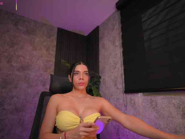 AmyWalker webcam