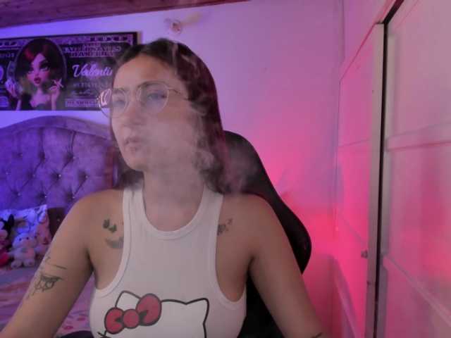 Laurahoot20 live webcam show