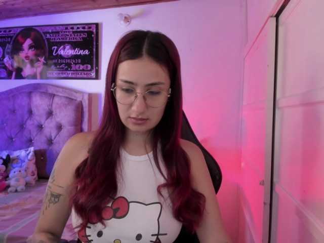 Laurahoot20 live webcam show
