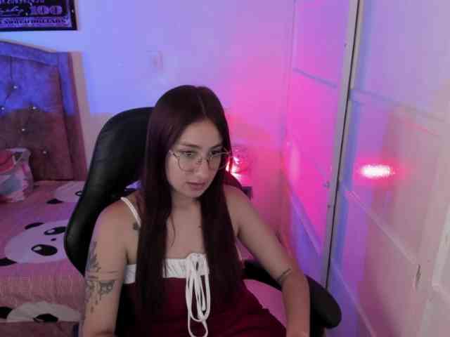 Laurahoot20 Laurahoot20