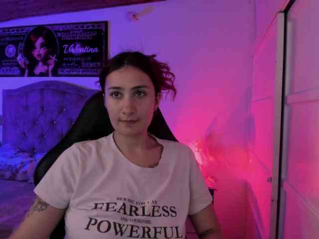 Laurahoot20 webcam