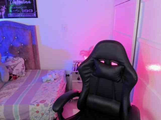 Laurahoot20 - Girl 