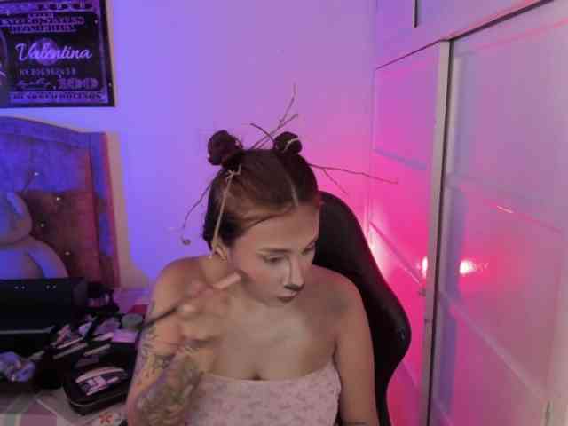 Laurahoot20 Laurahoot20