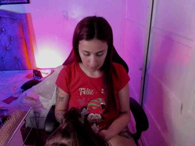 Model: Laurahoot20