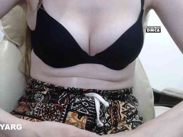 arisha_001 webcam