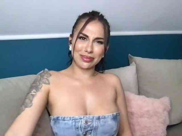 MindyExtasy webcam