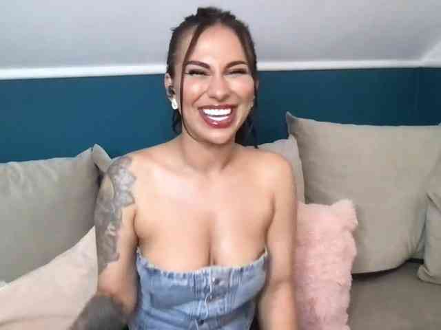 MindyExtasy webcam