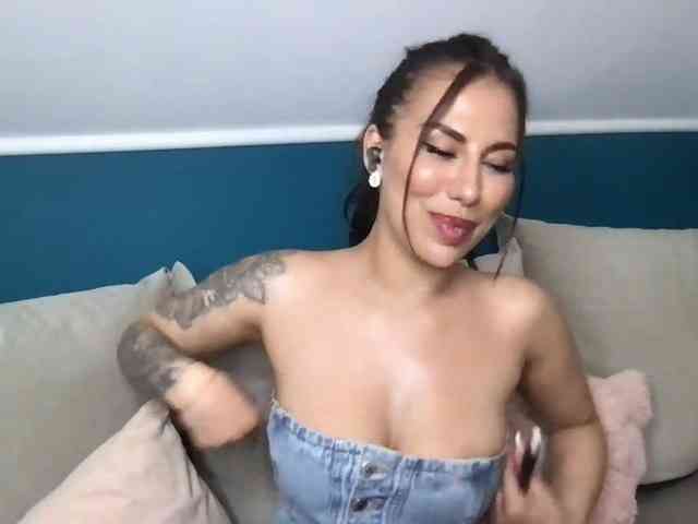 MindyExtasy webcam