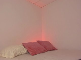 Megan-UwU Porn Show