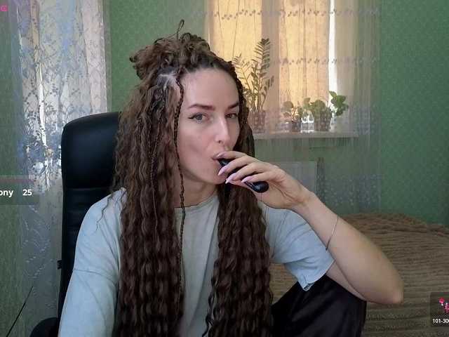 xxadrihanna live cam on BongaCams