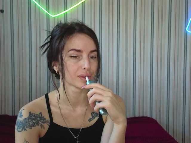 xxadrihanna live cam on BongaCams