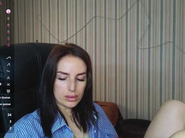 xxadrihanna live cam on UnifiedCams