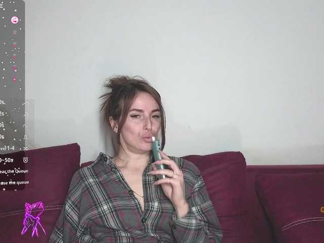 xxadrihanna Live Cam on BongaCams