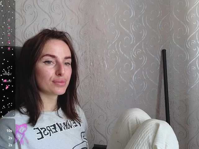 le modèle xxadrihanna est en webcam porno dans un show sur le site bongacams, il possède les tags suivants: White/Caucasian,Brunette,Shaved