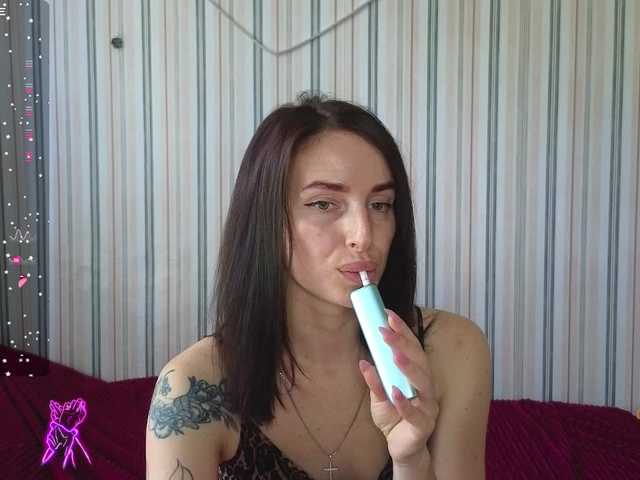 xxadrihanna live cam on BongaCams
