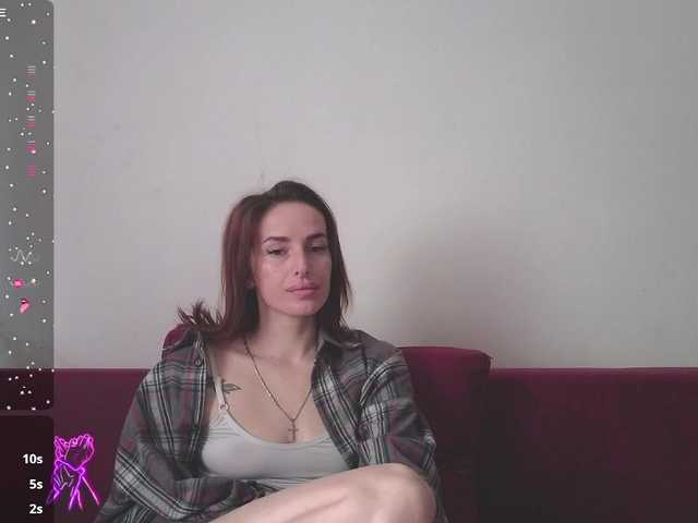 xxadrihanna Live Cam and Statistics on UnifiedCams