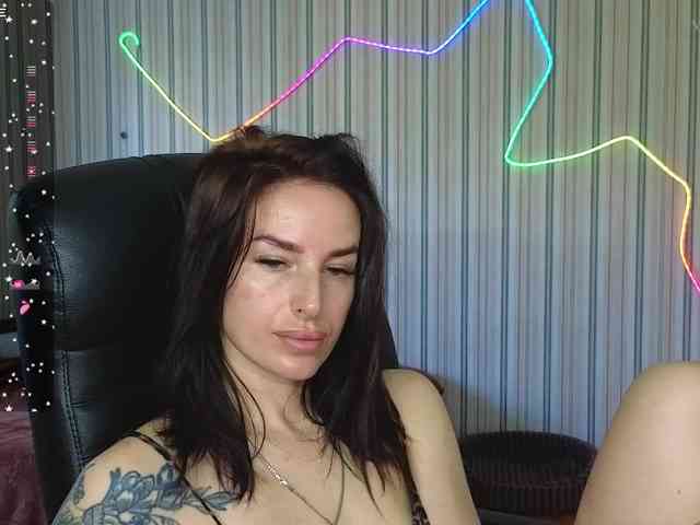 xxadrihanna webcam
