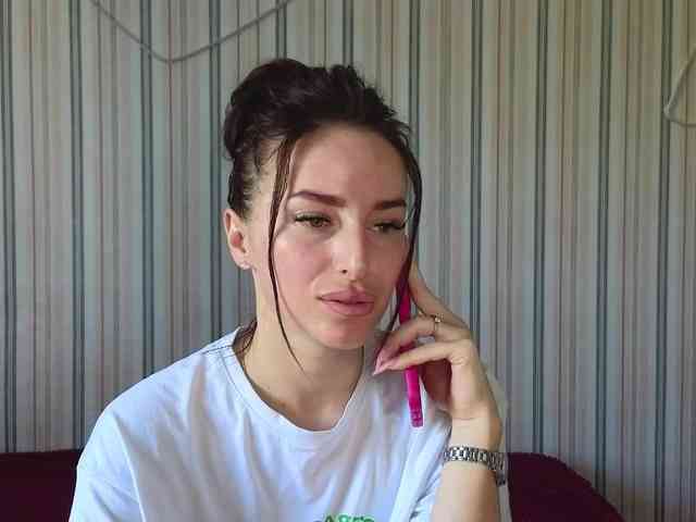xxadrihanna webcam