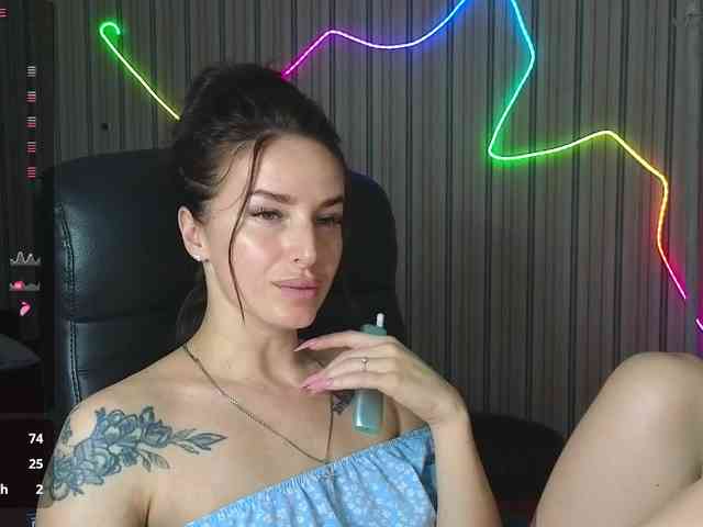 xxadrihanna webcam