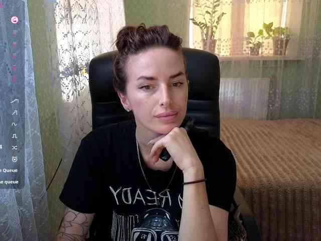 xxadrihanna webcam