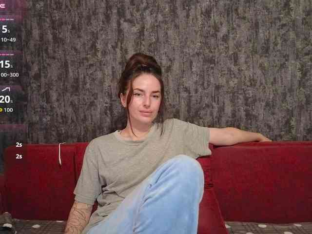 Model: xxadrihanna