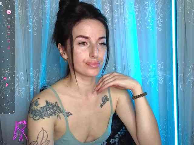 xxadrihanna webcam