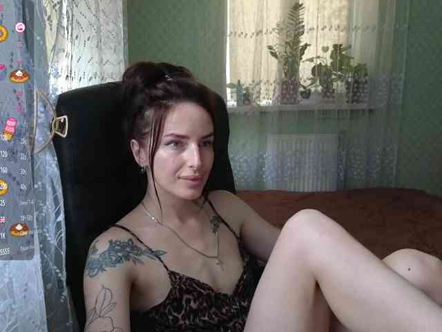 Модель: xxadrihanna