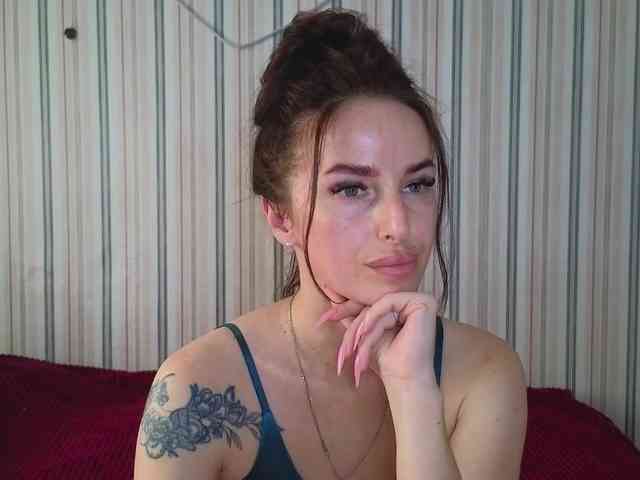 xxadrihanna webcam