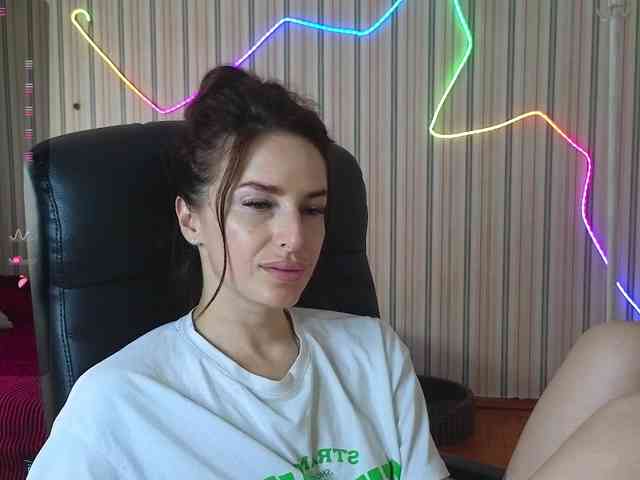 xxadrihanna webcam