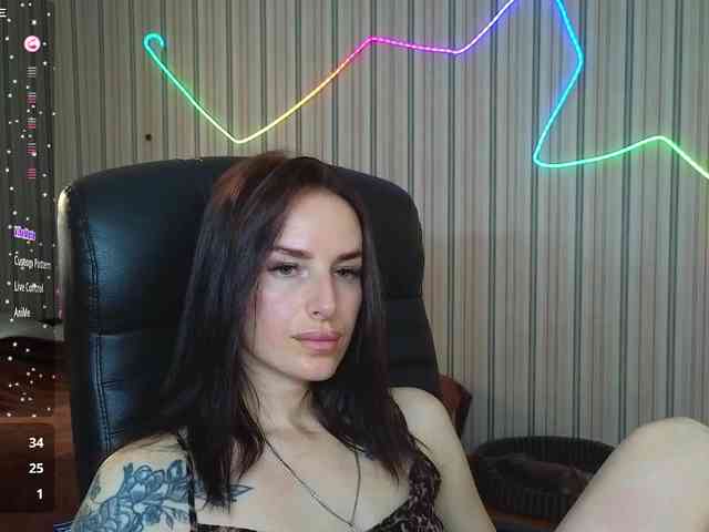 xxadrihanna webcam